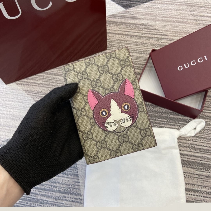 G*u*i wallets & purse